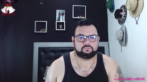 Carlos online show from 12-23-24, 04:06