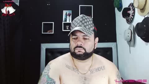 Carlos online show from 12-30-24, 04:20