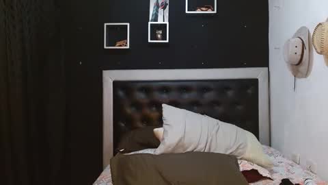 Carlos online show from 01-25-25, 03:51