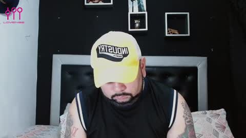 Carlos online show from 02-22-25, 01:44