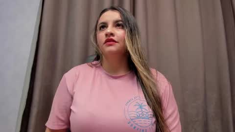 LAURA  online show from 12-23-24, 11:04