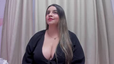 LAURA  online show from 01-07-25, 11:05
