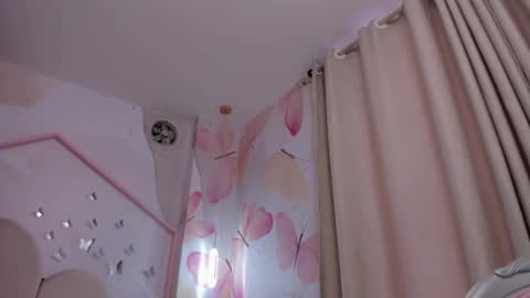 LAURA  online show from 02-27-25, 02:10
