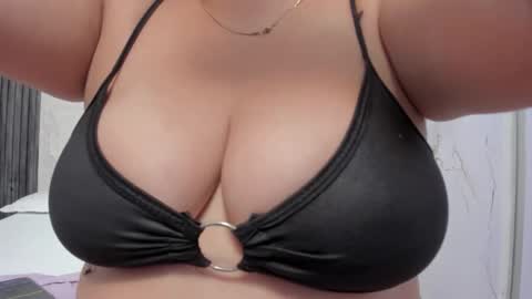 LAURA  online show from 10-02-25, 11:17