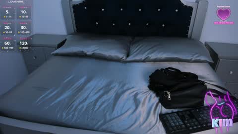 Snapshot of pervert_pantyhose chatting on 12-04-24, 11:08 Kimberly online show from 12-04-24, 11:08