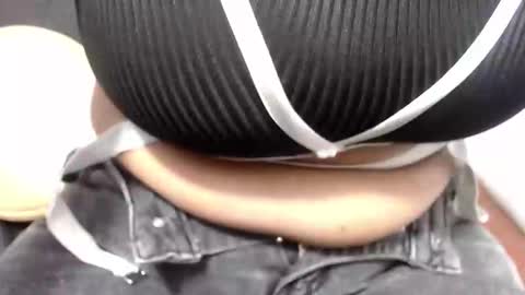 Snapshot of pervert_suseth chatting on 12-21-24, 10:40 Suseth online show from 12-21-24, 10:40