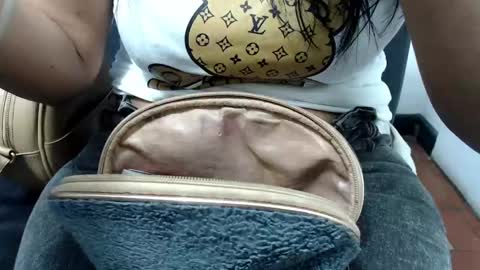 Snapshot of pervert_suseth chatting on 12-24-24, 01:28 Suseth online show from 12-24-24, 01:28