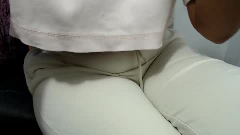 Snapshot of pervert_suseth chatting on 12-31-24, 02:03 Suseth online show from 12-31-24, 02:03