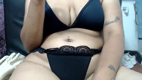 Snapshot of pervert_suseth chatting on 01-10-25, 07:54 Suseth online show from 01-10-25, 07:54
