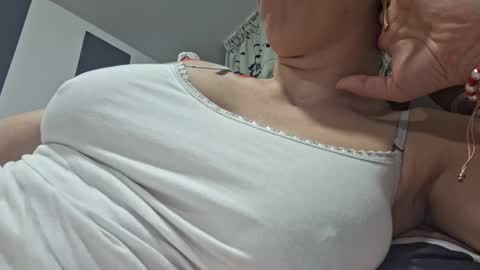 Lisa -  online show from 03-01-25, 06:32