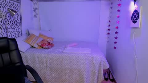 Rose online show from 01-10-25, 09:31