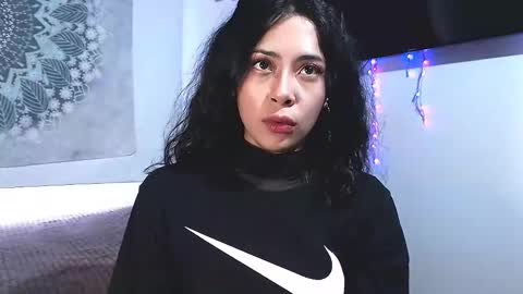 Rose online show from 11-20-25, 06:29