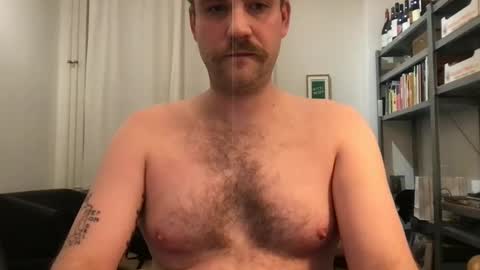 Snapshot of peteboy05 chatting on 12-09-24, 08:12 Pete online show from 12-09-24, 08:12