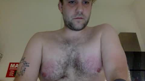 Snapshot of peteboy05 chatting on 09-09-25, 09:25 Pete online show from 09-09-25, 09:25