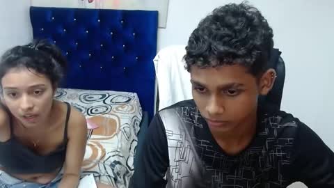 Snapshot of peter_hard_cock chatting on 02-08-25, 06:22 Peter and Shopia online show from 02-08-25, 06:22