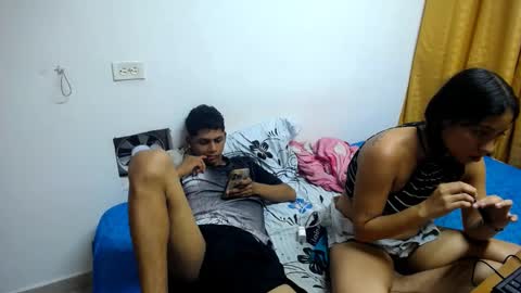 Snapshot of peter_hard_cock chatting on 03-12-25, 06:29 Peter and Shopia online show from 03-12-25, 06:29