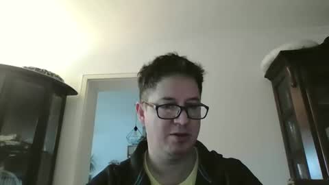 Snapshot of peter_s1275 chatting on 02-06-25, 10:15 Peter online show from 02-06-25, 10:15