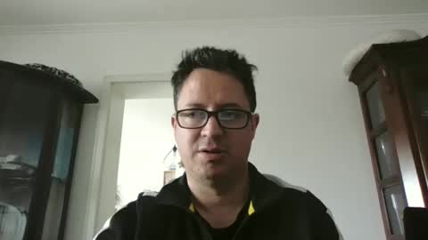 Snapshot of peter_s1275 chatting on 03-10-25, 11:10 Peter online show from 03-10-25, 11:10