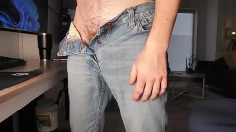 Peter Parker online show from 04-12-26, 11:43