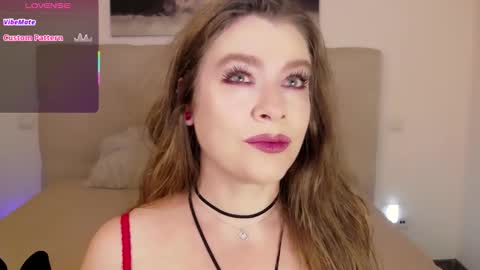 Snapshot of petersemily chatting on 10-22-25, 11:48 Peters Emily online show from 10-22-25, 11:48