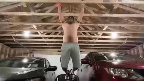 Snapshot of peteypete204 chatting on 10-20-25, 11:32 peteypete204 online show from 10-20-25, 11:32