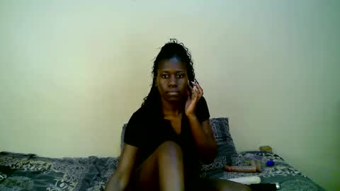 Snapshot of petite_anyaa chatting on 10-30-25, 10:38 Anya online show from 10-30-25, 10:38