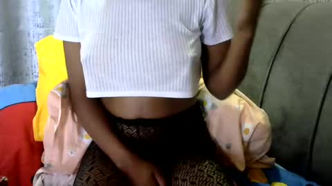 Petite loverr online show from 02-06-25, 06:29
