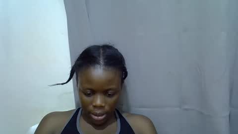 petite_melan online show from 09-19-25, 09:48