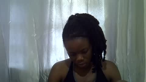 petite_melan online show from 11-06-25, 08:04