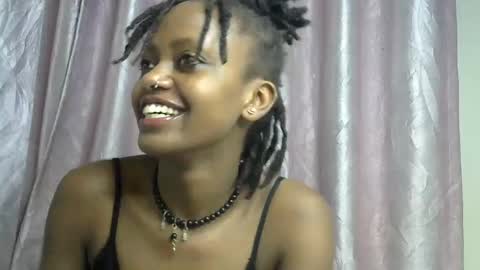 petite_star2 online show from 12-02-25, 05:08