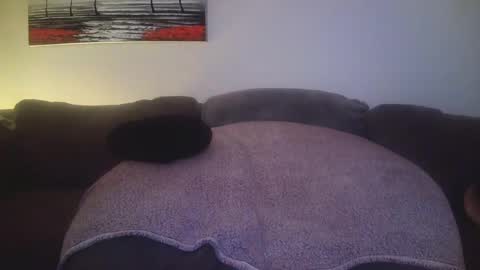 petite treat  online show from 01-26-25, 06:07