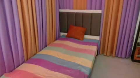 Jade online show from 11-17-25, 12:00