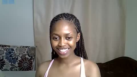 Caramel online show from 10-18-25, 03:46