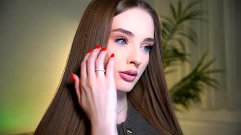 Petitegonwiild online show from 10-29-25, 10:22