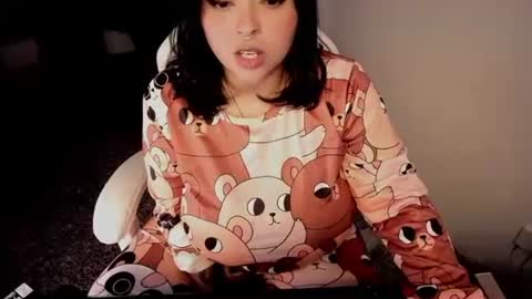 Snapshot of petitelilo1 chatting on 01-07-25, 05:54 Lilo online show from 01-07-25, 05:54