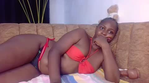 Snapshot of petiterissa chatting on 02-18-25, 01:32 RISSA online show from 02-18-25, 01:32