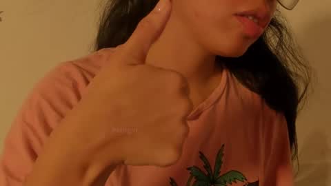 Snapshot of petitgirl_ chatting on 02-28-25, 01:47 J A S S online show from 02-28-25, 01:47