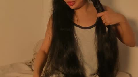 Snapshot of petitgirl_ chatting on 03-09-25, 04:55 J A S S online show from 03-09-25, 04:55