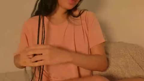 Snapshot of petitgirl_ chatting on 03-10-25, 06:23 J A S S online show from 03-10-25, 06:23
