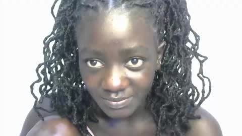 Snapshot of petitte_gyaal chatting on 10-16-25, 07:09 petitte_gyaal online show from 10-16-25, 07:09