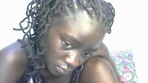 Snapshot of petitte_gyaal chatting on 10-19-25, 04:13 petitte_gyaal online show from 10-19-25, 04:13