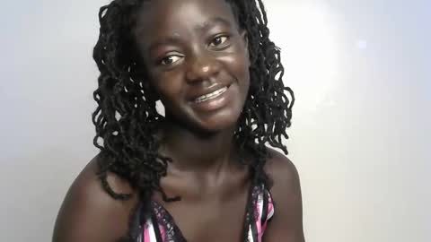 Snapshot of petitte_gyaal chatting on 10-19-25, 04:18 petitte_gyaal online show from 10-19-25, 04:18