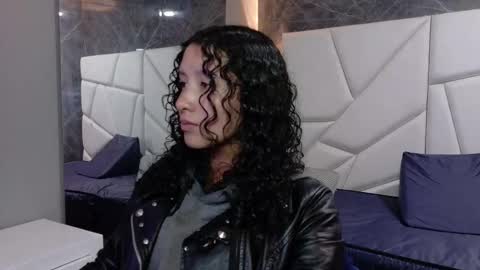 Moon  online show from 12-02-25, 11:37