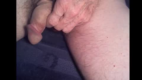 Snapshot of pg19531107 chatting on 02-18-26, 11:01 Paul online show from 02-18-26, 11:01