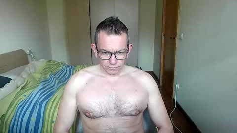 Snapshot of pg19clp4191zm chatting on 03-23-26, 02:10 Alex online show from 03-23-26, 02:10