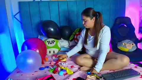 Phamela Holter online show from 10-25-25, 08:58