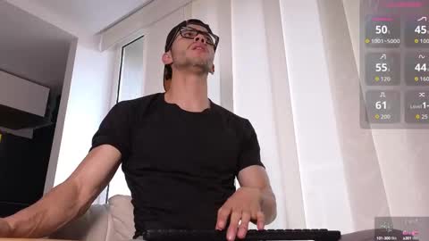 phantom_bigger1 online show from 09-14-25, 01:10