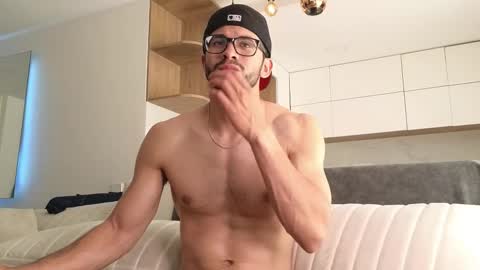 phantom_bigger1 online show from 01-07-26, 02:41