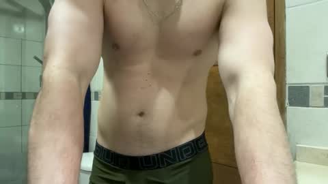 Snapshot of phil1010109 chatting on 10-24-25, 11:45 phil1010109 online show from 10-24-25, 11:45