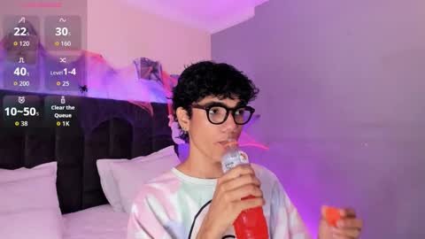 Phillip online show from 10-12-25, 08:52